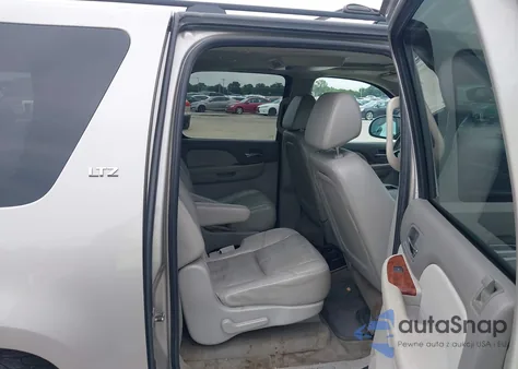 2008 Chevrolet Suburban 1500 Ltz из США, поврежденный, VIN 3GNFC16018G173488